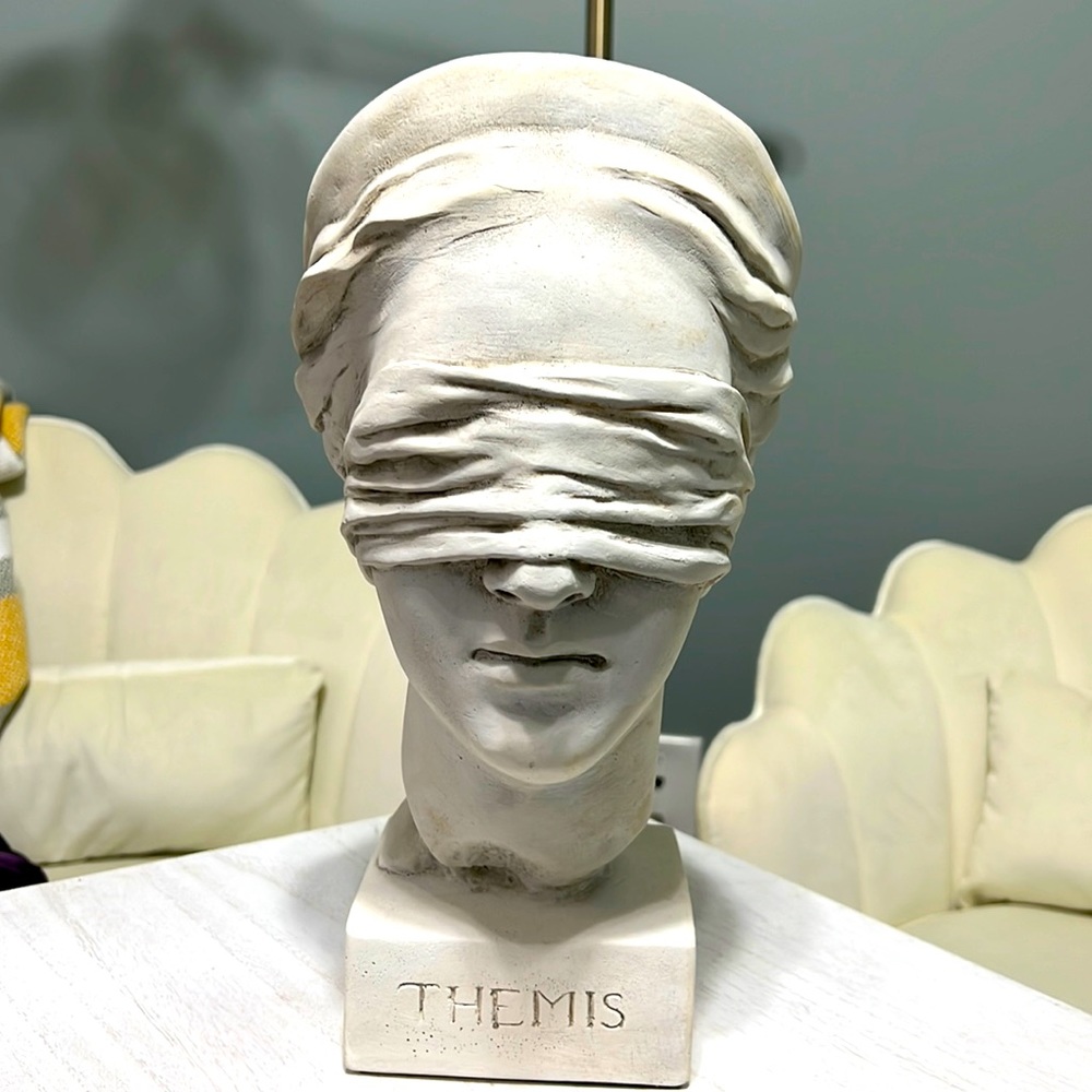 Head bust Greek Sculpture